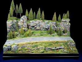 Diorama Grundplatte 65, Waldlichtung mit Straße, 50 x 30 cm, 1:87