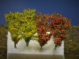 Diorama Zubehör, 8 Modellbau- Büsche blühend, 3,5 cm hoch