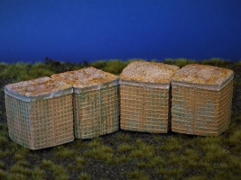 Diorama Zubehör, 4 Hesco Barriers, militärischer Sandwall, Sandkörbe, coloriert, 1:35/32