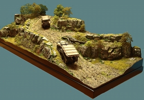 Diorama Grundplatte 99, große Bergstraße 90 x 40 cm, 1:35