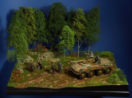 Diorama Grundplatte 66/2, Wiese am Waldrand, 42x30 cm, 1:35