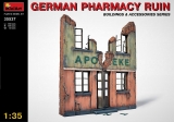 Deutsche Apothekenruine, Halbrelief in 1:35